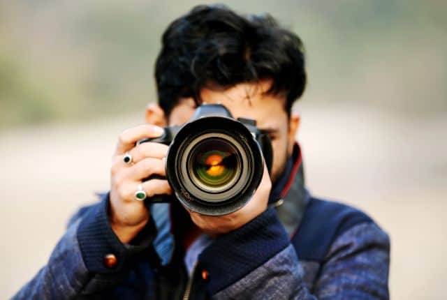 try to be a photographer, one the best creative jobs you work alone
